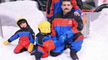 رسالة مؤثرة.. الأستاذ محمد عبد الله يودع أبناءه الثلاثة